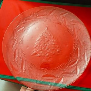Arcoroc Holly Tree platter